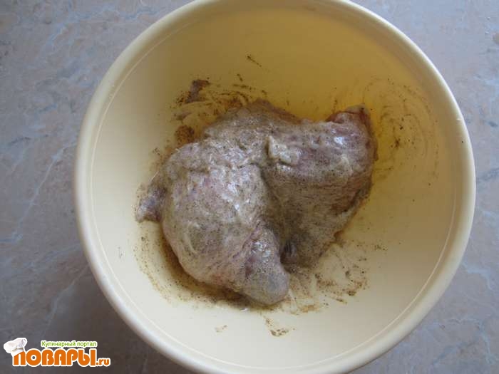 Свиная пузанина (подчеревок) запеченная в духовке в фольге